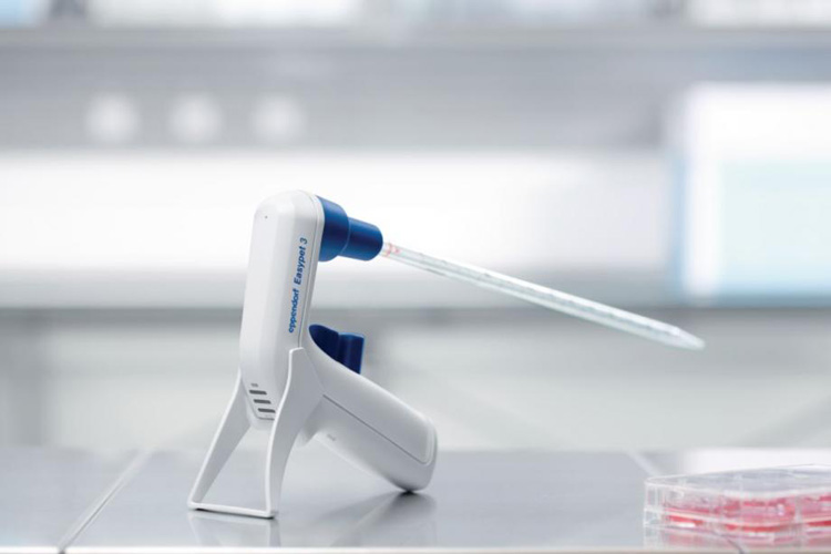 德G艾本德Eppendorf Easypet® 3电动移液器